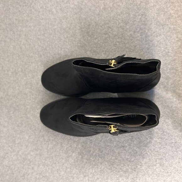 Diba Womens Size 7.5 Black Ankle Boots Booties Gold Side Zipper Low Heel NEW - Picture 6 of 16